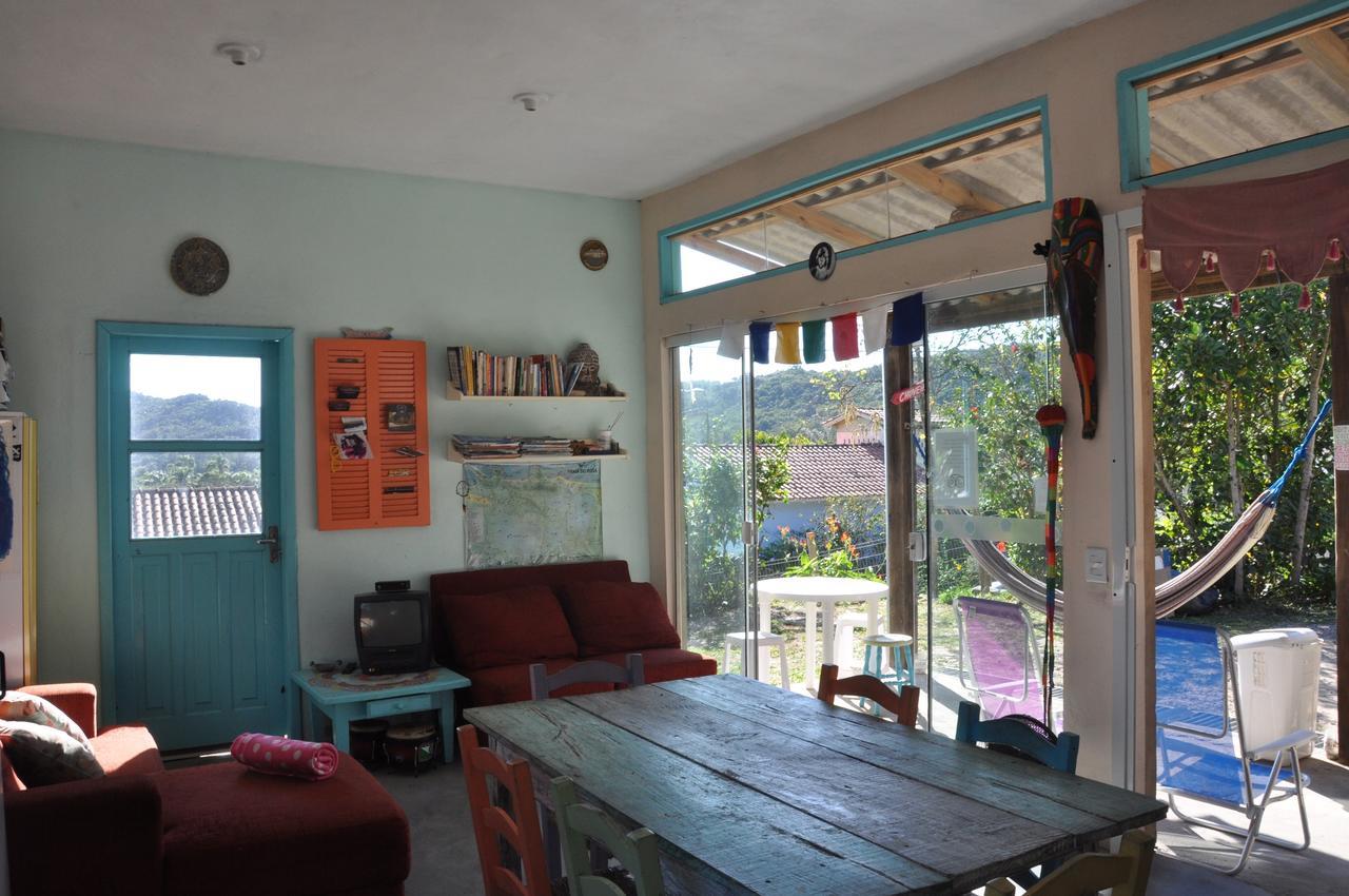 Paikea Hostel Praia Do Rosa Exteriör bild